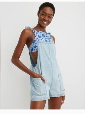 Aerie Light Wash Denim Short Overalls - Pale Blue